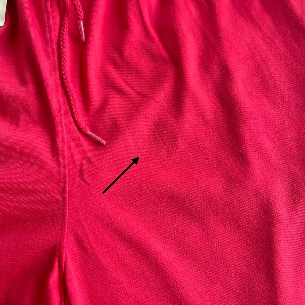 Vintage NWT Victoria Sport Petites Retro Red Pull on Shorts with Zig Zag Waist - Picture 7 of 7